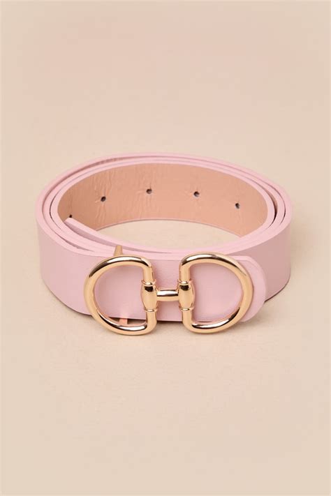 horsebit buckle belt